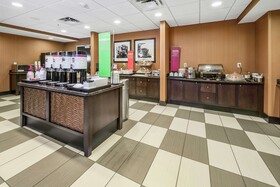 Hampton Inn & Suites Tulsa/Catoosa