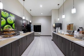 La Quinta Inn & Suites by Wyndham Claremore
