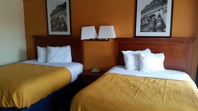 Glancy Motel