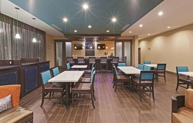 La Quinta Inn & Suites by Wyndham Clinton Historic Route 66