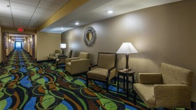 Holiday Inn Express & Suites Edmond