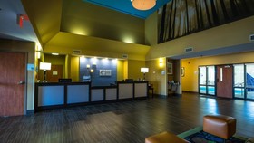 Holiday Inn Express & Suites Edmond