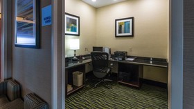 Holiday Inn Express & Suites Edmond