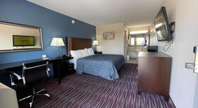 Econo Lodge Inn & Suites