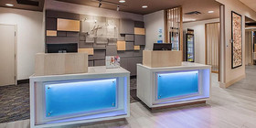 Holiday Inn Express & Suites Kingfisher