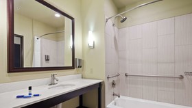 Best Western Lindsay Inn & Suites