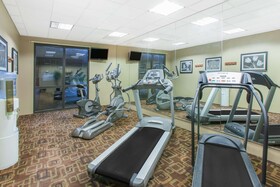Hawthorn Suites by Wyndham Midwest City Tinker AFB
