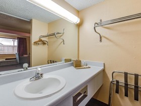 Travelers Inn Midwest City