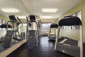 Country Inn & Suites by Radisson, Norman near University
