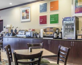 Comfort Inn & Suites Oklahoma City West - I-40