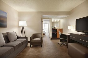 Embassy Suites by Hilton Oklahoma City Will Rogers Airport
