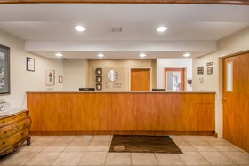 Quality Inn & Suites MidAmerica Industrial Park Area