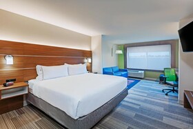 Holiday Inn Express & Suites Tulsa West - Sand Springs