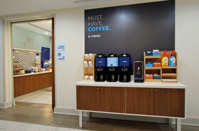 Holiday Inn Express & Suites Tulsa West - Sand Springs