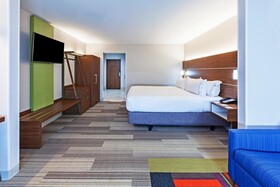 Holiday Inn Express & Suites Tulsa West - Sand Springs