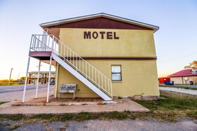 Crossroads Motel