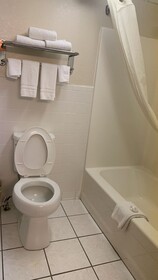 Regency Inn & Suites