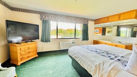Regency Inn & Suites