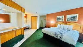 Regency Inn & Suites