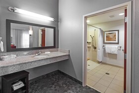 Courtyard Tulsa Woodland Hills