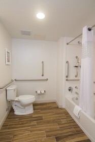 Hampton Inn & Suites Tulsa Downtown