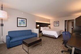 Holiday Inn Express & Suites Tulsa Downtown Arts District