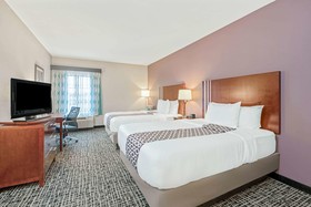 La Quinta Inn & Suites by Wyndham Oklahoma City -Yukon
