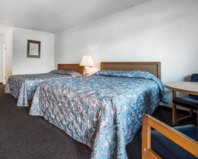Rodeway Inn & Suites