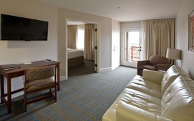 Ashland Hills Hotel & Suites