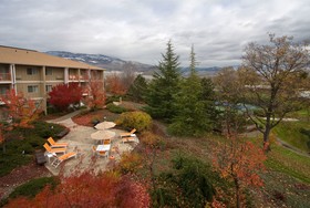 Ashland Hills Hotel & Suites