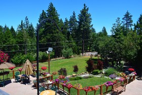 Callahan's Lodge and Restaurant