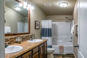 Callahan's Lodge and Restaurant