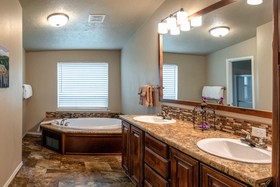 Callahan's Lodge and Restaurant