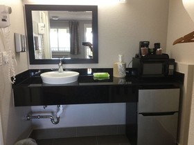 Astoria Rivershore Motel