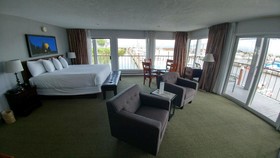 Astoria Riverwalk Inn