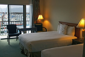 Astoria Riverwalk Inn