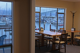 Astoria Riverwalk Inn