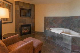 Lloyd Hotel Astoria Bayfront, Ascend Hotel Collection