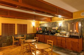 Lloyd Hotel Astoria Bayfront, Ascend Hotel Collection