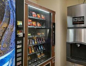 Super 8 by Wyndham Baker City