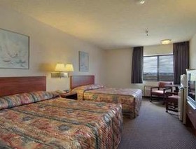 Super 8 by Wyndham Baker City