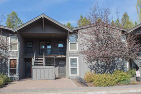 Abbot Condominiums by Village Properties at Sunriver