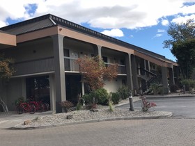 Red Lion Inn & Suites Deschutes River Bend