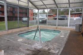 Bend Riverside Motel Suites