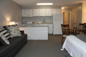 Bend Riverside Motel Suites