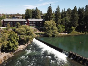 Bend Riverside Motel Suites