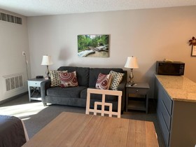 Bend Riverside Motel Suites