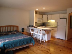 Bend Riverside Motel Suites