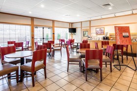 Country Inn & Suites by Radisson, Bend, OR