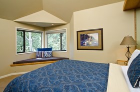 Mount Bachelor Village Resort